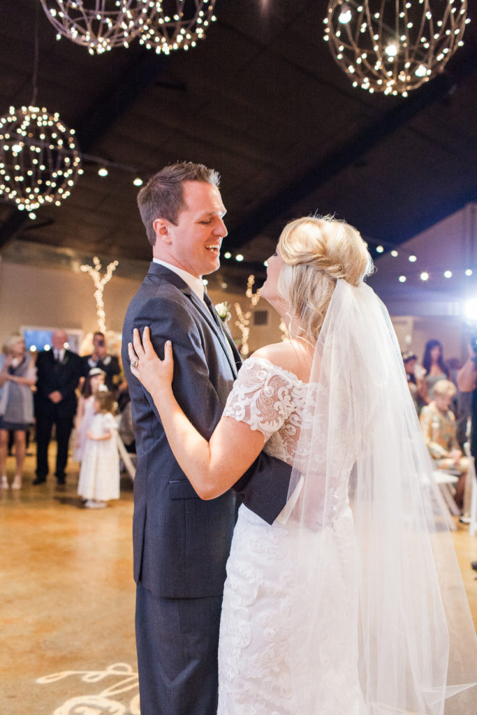 emily-stacy-chuck-holmes_lvallas-photog-60