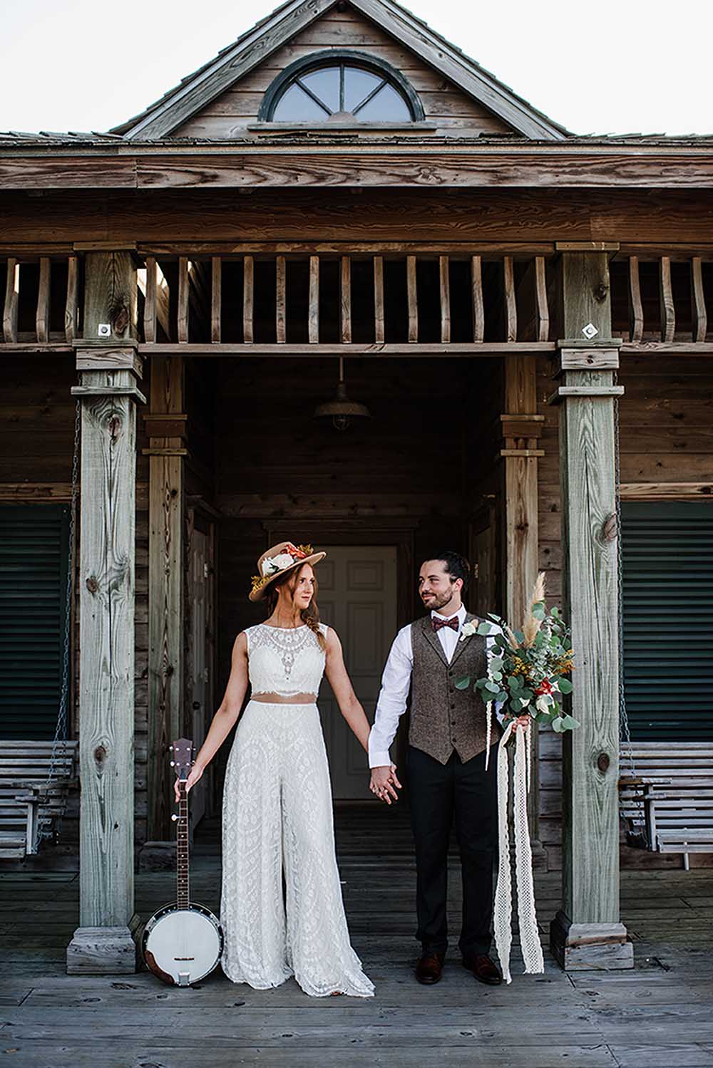 Coastal Country Microwedding Inspiration with a Boho Twist | photo by MBM Photography | featured on I Do Y'all