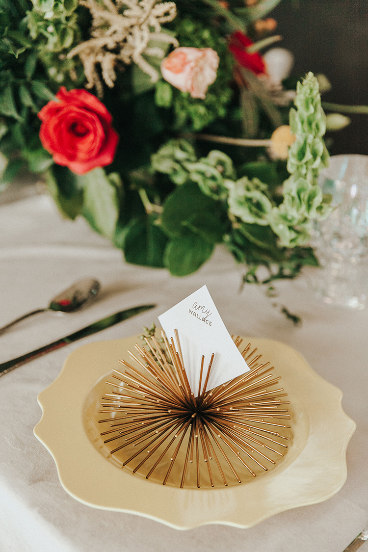 Gold Sunbursts Wedding Decor for Place Cards | photo by Deltalow | featured on I Do Y'all