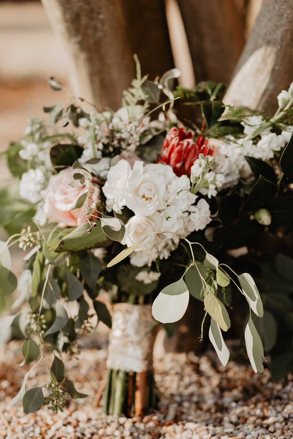 Romantic Lush Wedding Bouquet | photo by Emily Green Photography | featured on I Do Y'all