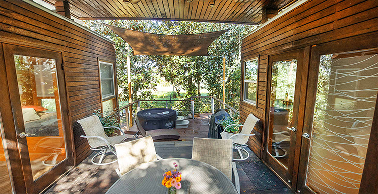 Stay in a Modern Treehouse at Coldwater Gardens in Milton, FL | featured on I Do Y'all
