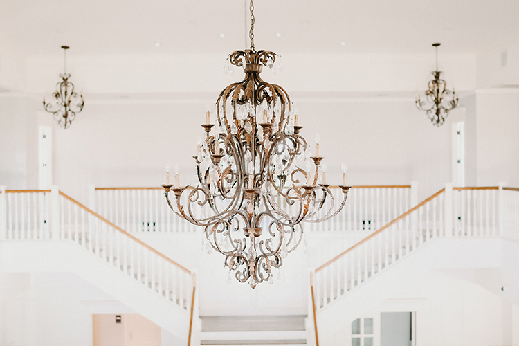 Chandeliers at Wedding Venue Kendall Point | photo by Pendo Photography | featured on I Do Y'all 