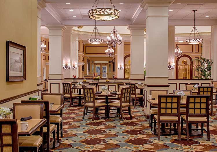 King Edward Hotel Grille in Jackson, MS | featured on I Do Y'all