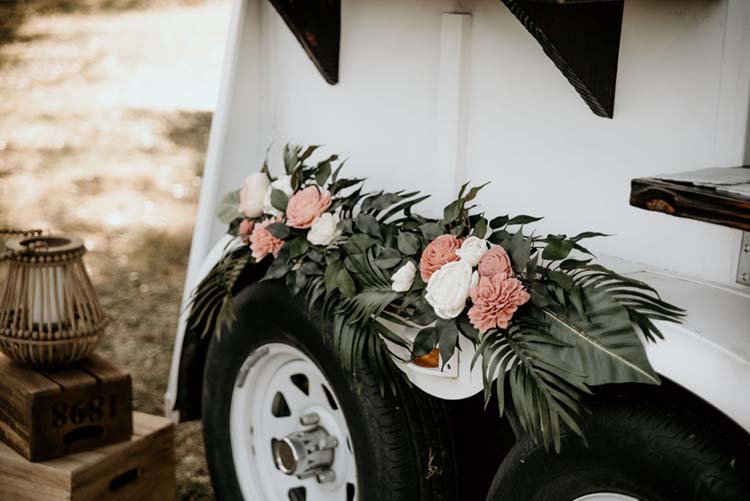 Rose & Palm Leaf Wedding Floral Arrangement | photo by Shelbi Ann Imagery | featured on I Do Y'all