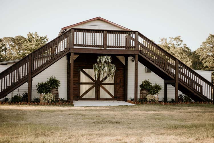 Ranch Wedding Venue | photo by Shelbi Ann Imagery | featured on I Do Y'all