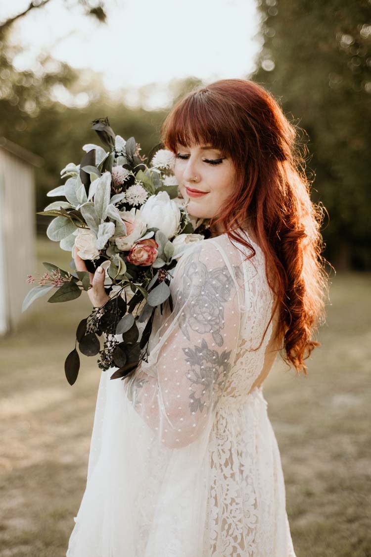 Boho Bridal Style & Bouquet | photo by Shelbi Ann Imagery | featured on I Do Y'all