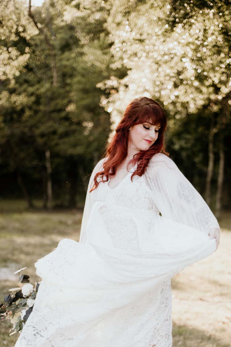 70s Inspired Boho Wedding Style | photo by Shelbi Ann Imagery | featured on I Do Y'all