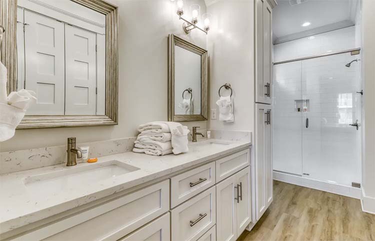 Elegant Modern Bathroom at Beach House with Vacasa | featured on I Do Y'all