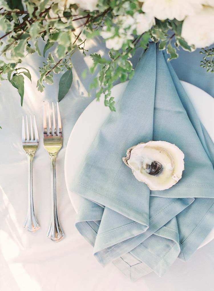 Oyster Wedding Decor for Coastal Weddings | photo by Hannah Haston Photography