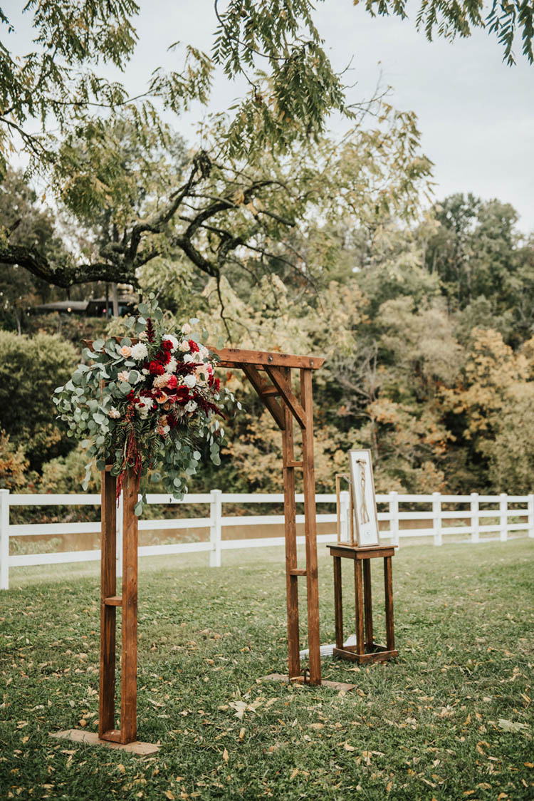 Wooden Wedding Arch for Fall Wedding | photo by Jessica Lee Photographic Art